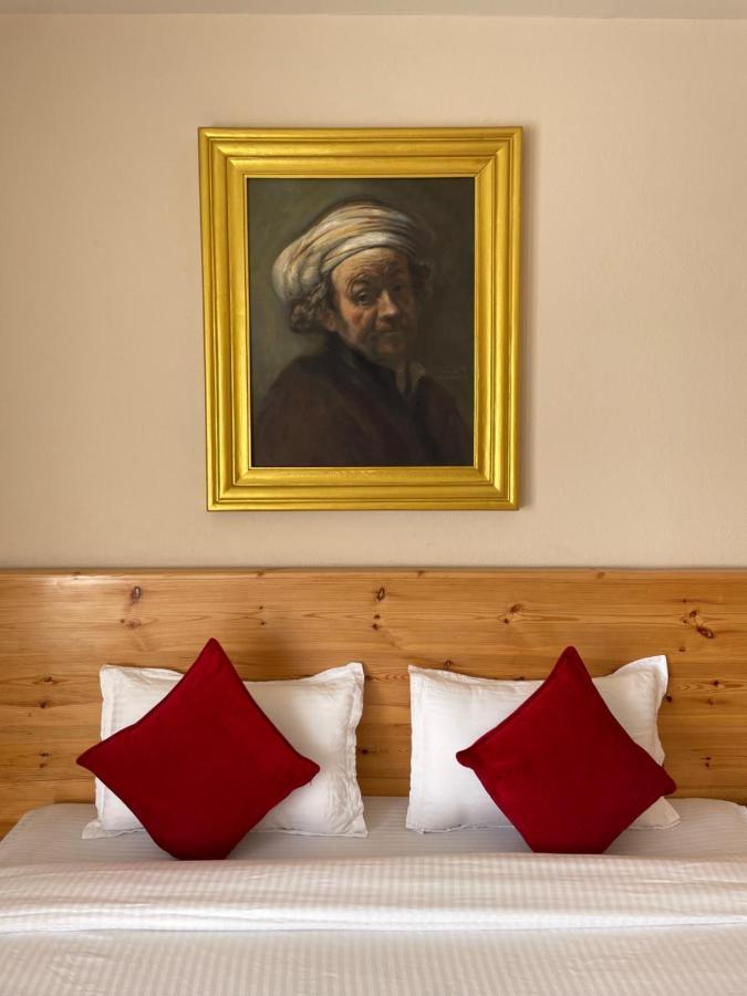 Hotel Pokharaeye Luaran gambar